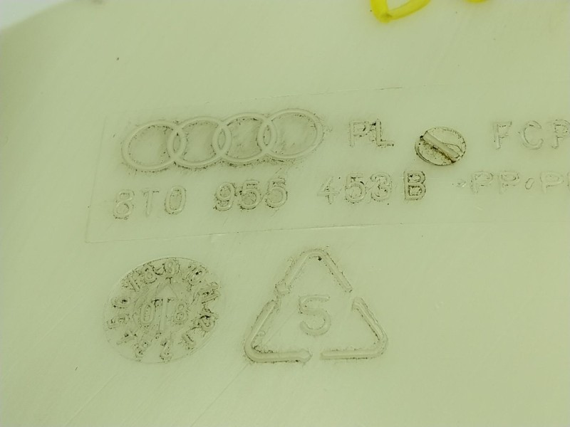 Recambio de deposito limpia para audi a4 b8 (8k2) 1.8 tfsi quattro referencia OEM IAM  8T0955153B 