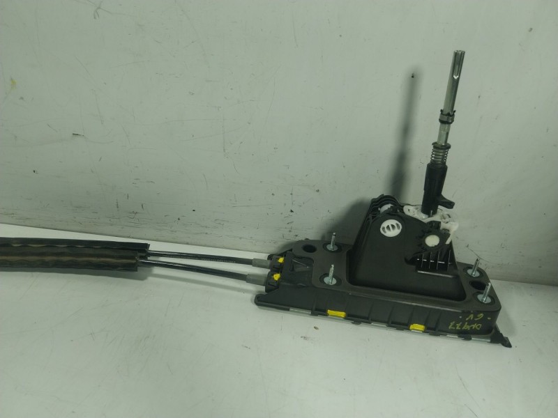 Recambio de palanca cambio para volkswagen golf viii (cd1, da1) 1.0 tsi referencia OEM IAM  5WA711049AK 