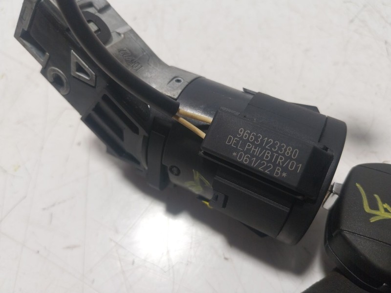 Recambio de antirrobo para opel corsa f (p2jo) 1.2 (68) referencia OEM IAM  9663123380 