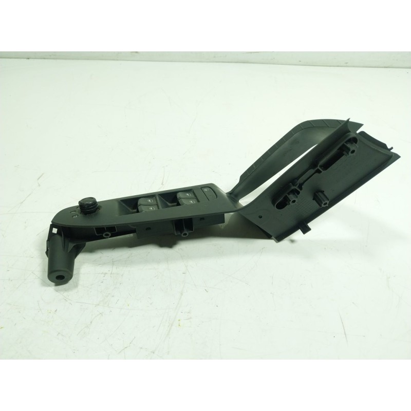 Recambio de mando elevalunas delantero izquierdo para audi a4 b8 (8k2) 1.8 tfsi quattro referencia OEM IAM   