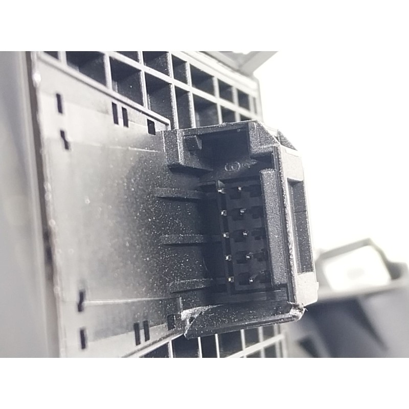 Recambio de mando elevalunas delantero izquierdo para audi a4 b8 (8k2) 1.8 tfsi quattro referencia OEM IAM   