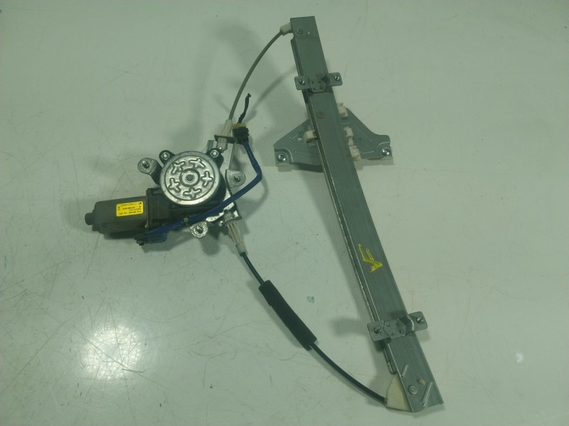 Recambio de elevalunas trasero izquierdo para chevrolet nubira sedán 2.0 d referencia OEM IAM  96475131 