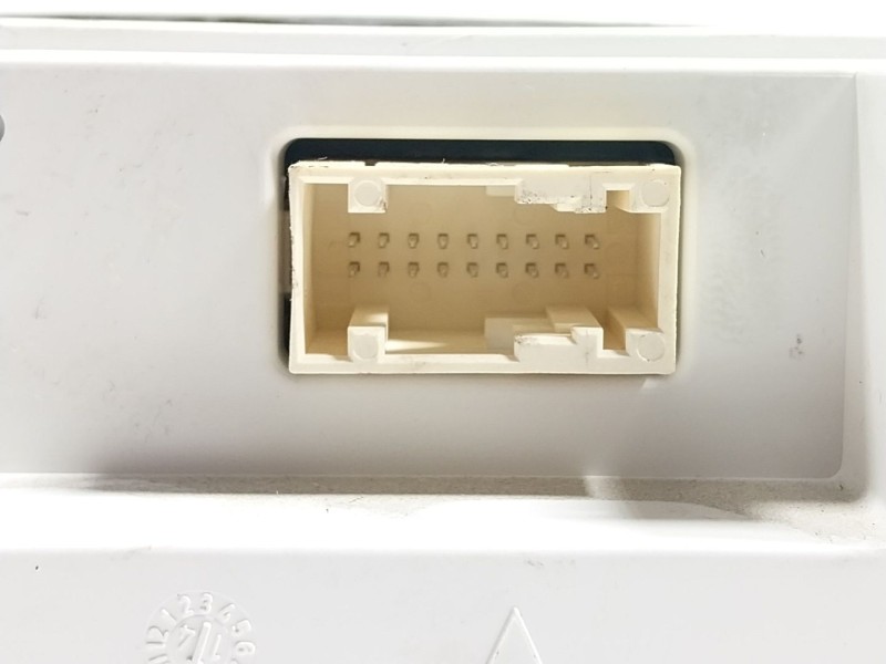 Recambio de cuadro instrumentos para peugeot 308 ii (lb_, lp_, lw_, lh_, l3_) 1.6 hdi / bluehdi 115 referencia OEM IAM  98075882