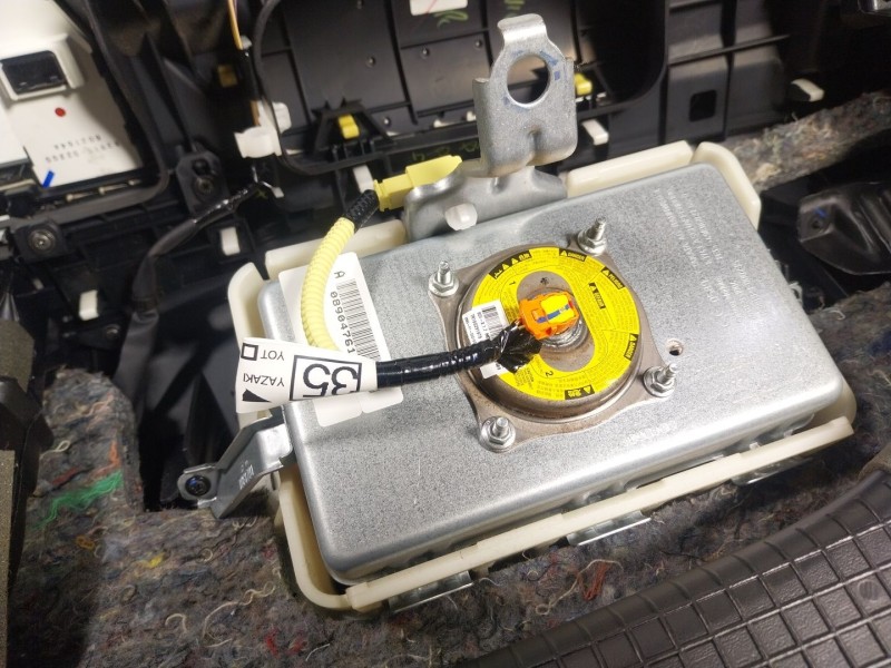 Recambio de salpicadero para toyota auris (_e18_) 1.8 hybrid (zwe186_) referencia OEM IAM   