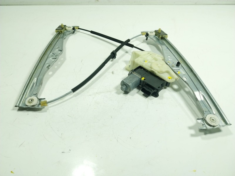 Recambio de elevalunas delantero derecho para citroën c4 cactus 1.2 thp 110 referencia OEM IAM   