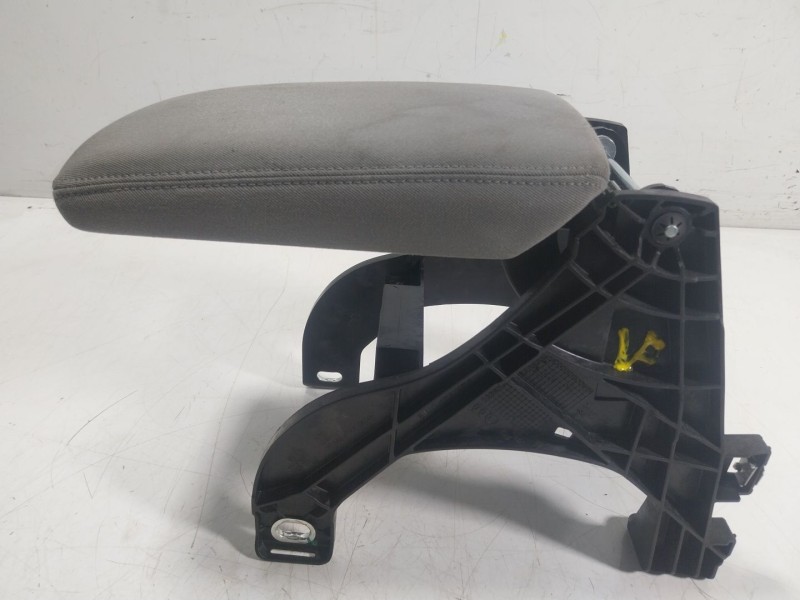 Recambio de apoyabrazos central para audi a4 b9 avant (8w5, 8wd) 2.0 tdi referencia OEM IAM  8W0864283 