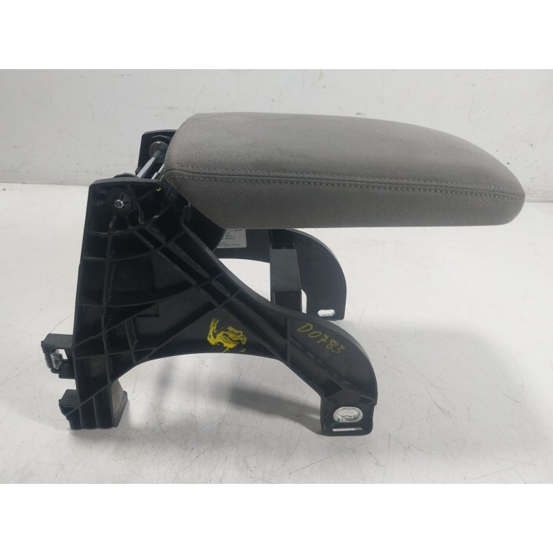 Recambio de apoyabrazos central para audi a4 b9 avant (8w5, 8wd) 2.0 tdi referencia OEM IAM  8W0864283 