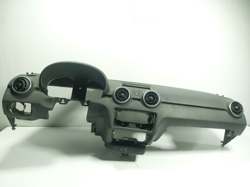 Recambio de salpicadero para audi a1 sportback (8xa, 8xf) 1.6 tdi referencia OEM IAM   