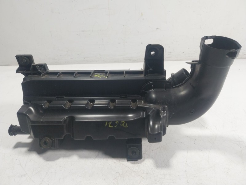 Recambio de filtro aire para opel corsa f (p2jo) 1.2 (68) referencia OEM IAM  9812735680 