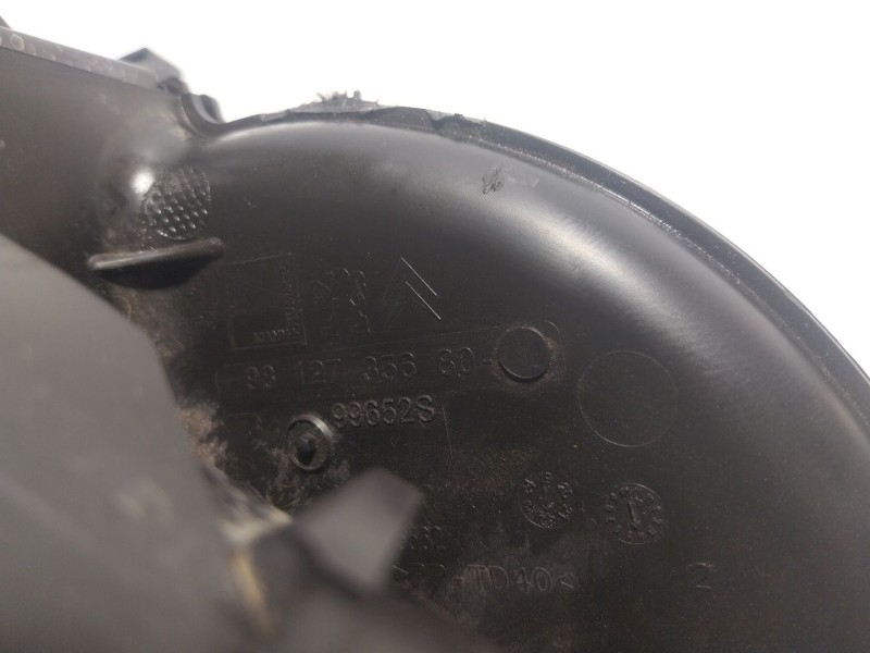 Recambio de filtro aire para opel corsa f (p2jo) 1.2 (68) referencia OEM IAM  9812735680 