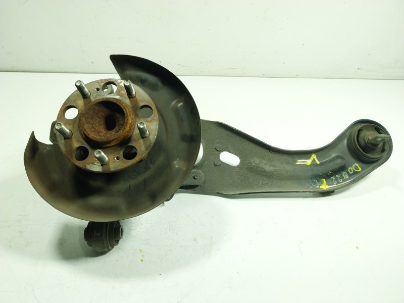 Recambio de mangueta trasera derecha para kia cee´d (jd) 1.4 crdi 90 referencia OEM IAM 52720A6400  