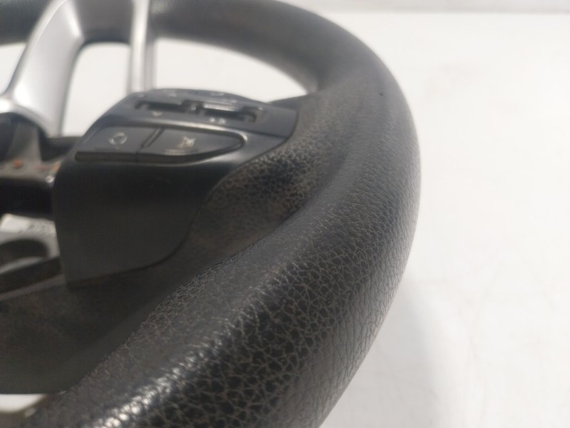 Recambio de volante para kia picanto iii (ja) 1.0 lpg referencia OEM IAM 56111H8000WK 56120H8000 