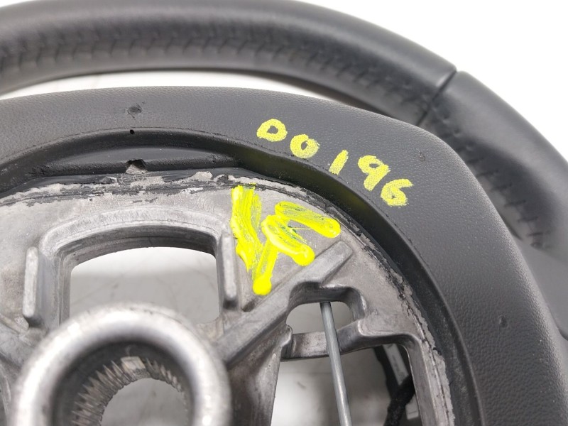 Recambio de volante para citroën c4 cactus 1.2 thp 110 referencia OEM IAM  98303131 