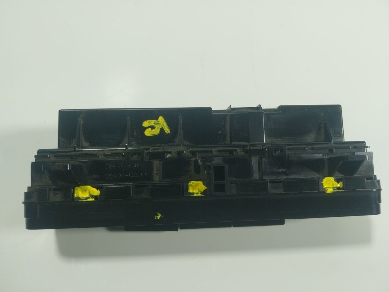 Recambio de mando climatizador para toyota auris (_e18_) 1.8 hybrid (zwe186_) referencia OEM IAM  5590002C60 