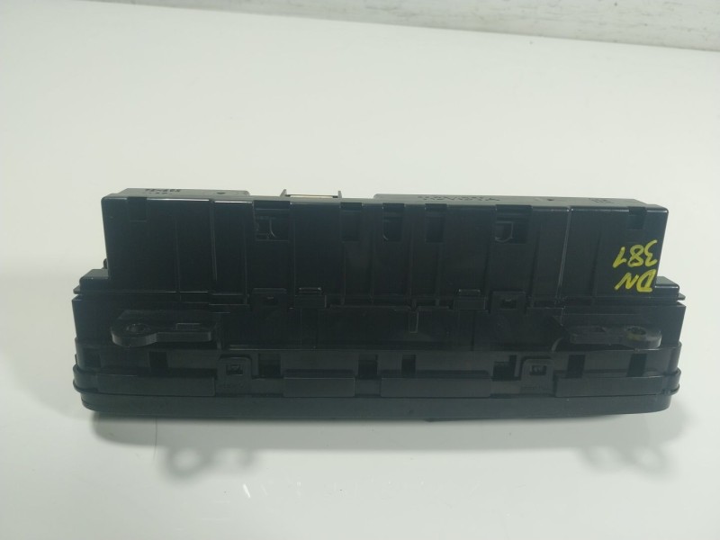 Recambio de mando climatizador para toyota auris (_e18_) 1.8 hybrid (zwe186_) referencia OEM IAM  5590002C60 