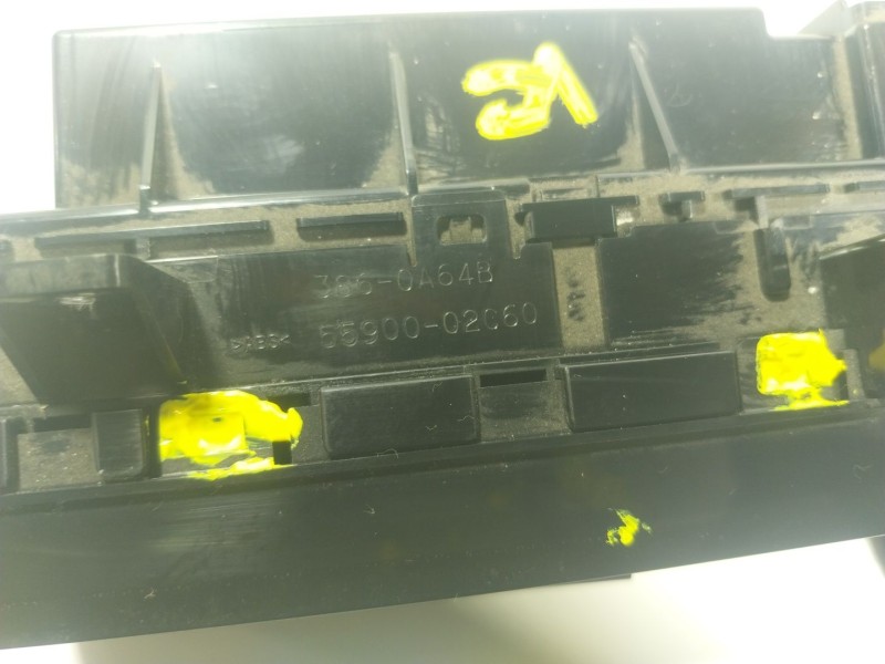 Recambio de mando climatizador para toyota auris (_e18_) 1.8 hybrid (zwe186_) referencia OEM IAM  5590002C60 