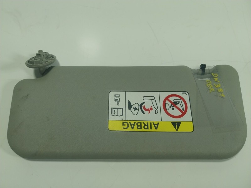 Recambio de parasol derecho para toyota auris (_e18_) 1.8 hybrid (zwe186_) referencia OEM IAM   