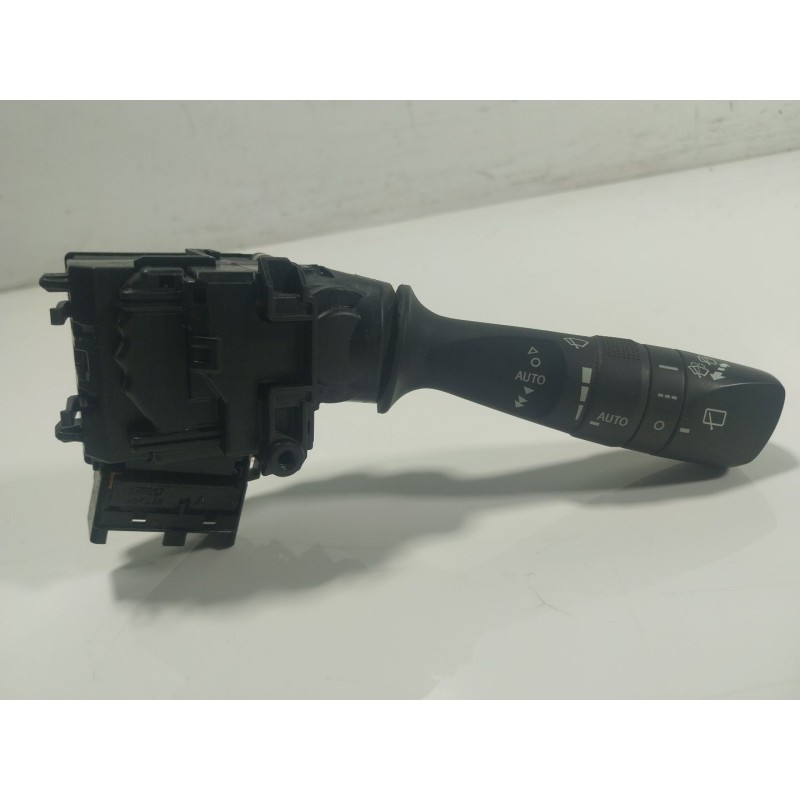 Recambio de mando limpia para toyota auris (_e18_) 1.8 hybrid (zwe186_) referencia OEM IAM  0267017F858 