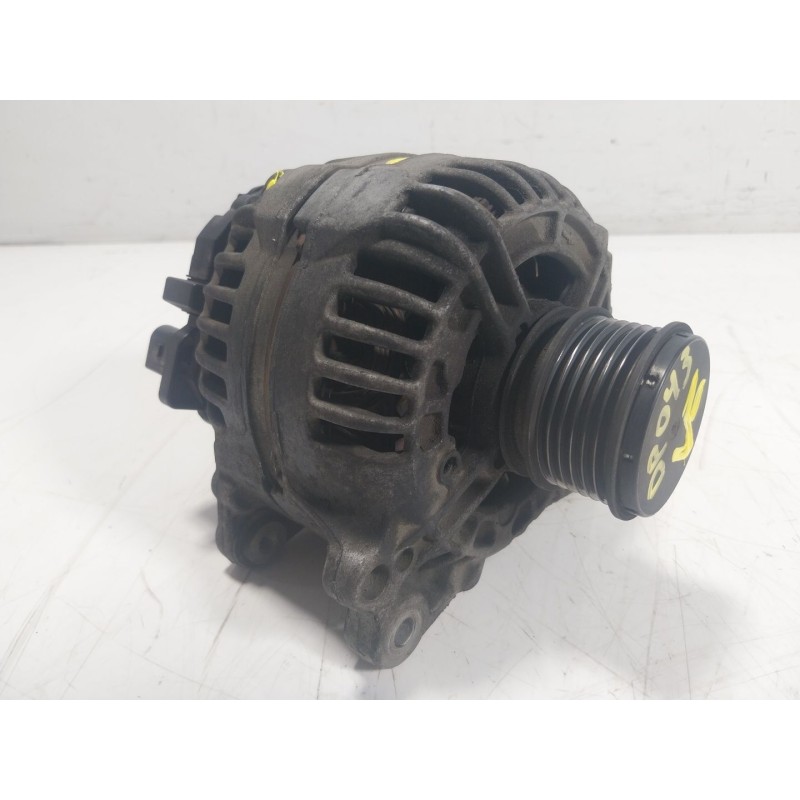 Recambio de alternador para volkswagen transporter t5 furgoneta (7ha, 7hh, 7ea, 7eh) 1.9 tdi referencia OEM IAM  038903024F 