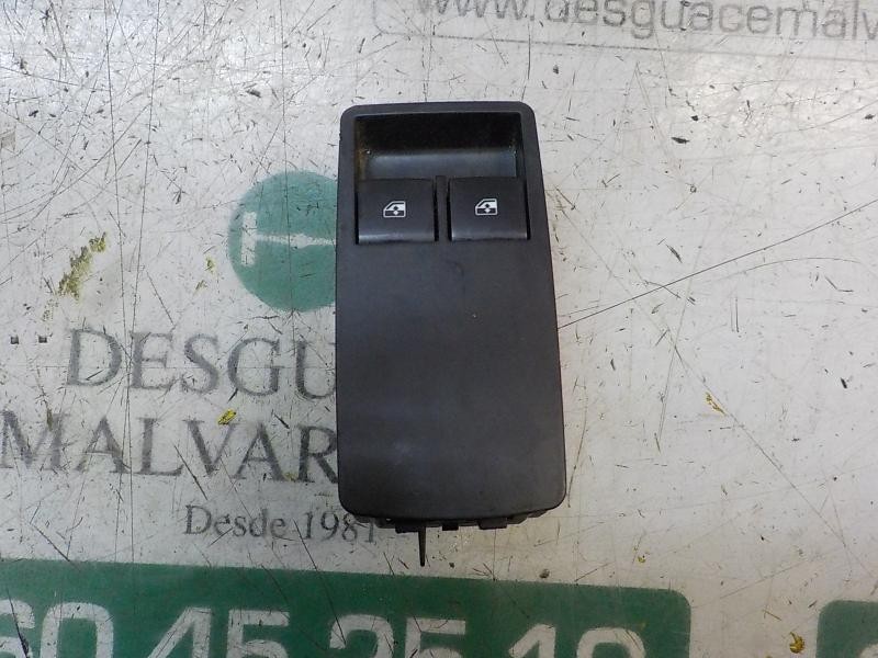 Recambio de mando elevalunas delantero izquierdo para opel insignia berlina 2.0 16v cdti referencia OEM IAM 13305978  