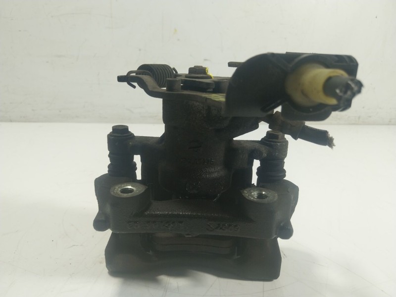 Recambio de pinza freno trasera izquierda para toyota auris (_e18_) 1.8 hybrid (zwe186_) referencia OEM IAM   
