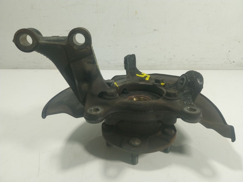 Recambio de mangueta delantera derecha para toyota auris (_e18_) 1.8 hybrid (zwe186_) referencia OEM IAM   