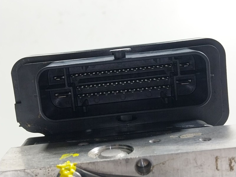 Recambio de abs para citroën c4 cactus 1.2 thp 110 referencia OEM IAM  9830317080 