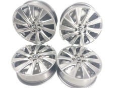 Recambio de juego llantas para toyota yaris 1.5 vvti hev referencia OEM IAM  16X6J CON NEUMATICOS CONTINENTAL 1955516 87V 