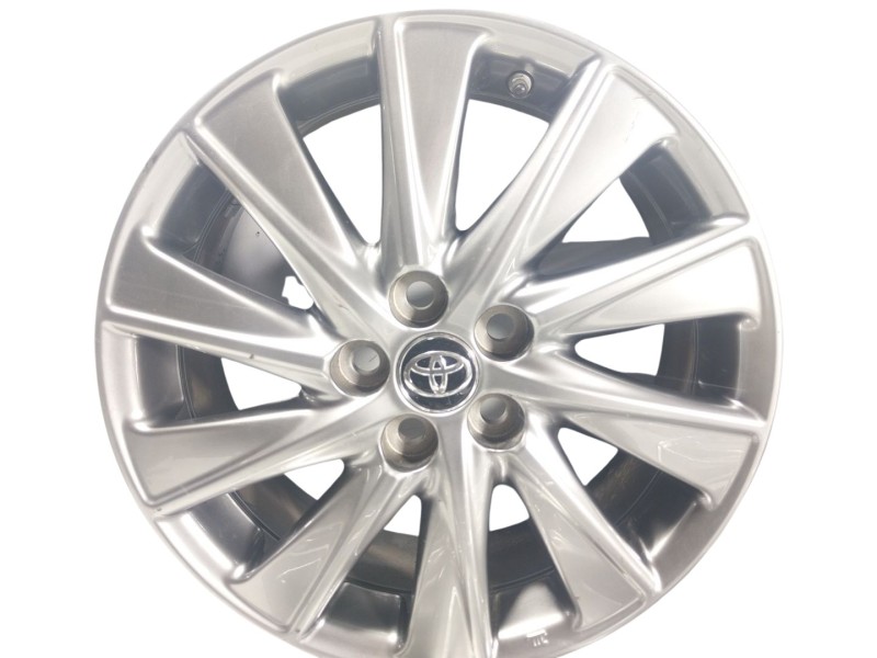 Recambio de juego llantas para toyota yaris 1.5 vvti hev referencia OEM IAM  16X6J CON NEUMATICOS CONTINENTAL 1955516 87V 