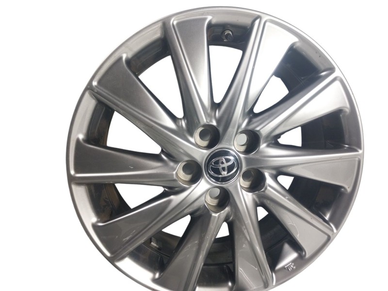 Recambio de juego llantas para toyota yaris 1.5 vvti hev referencia OEM IAM  16X6J CON NEUMATICOS CONTINENTAL 1955516 87V 