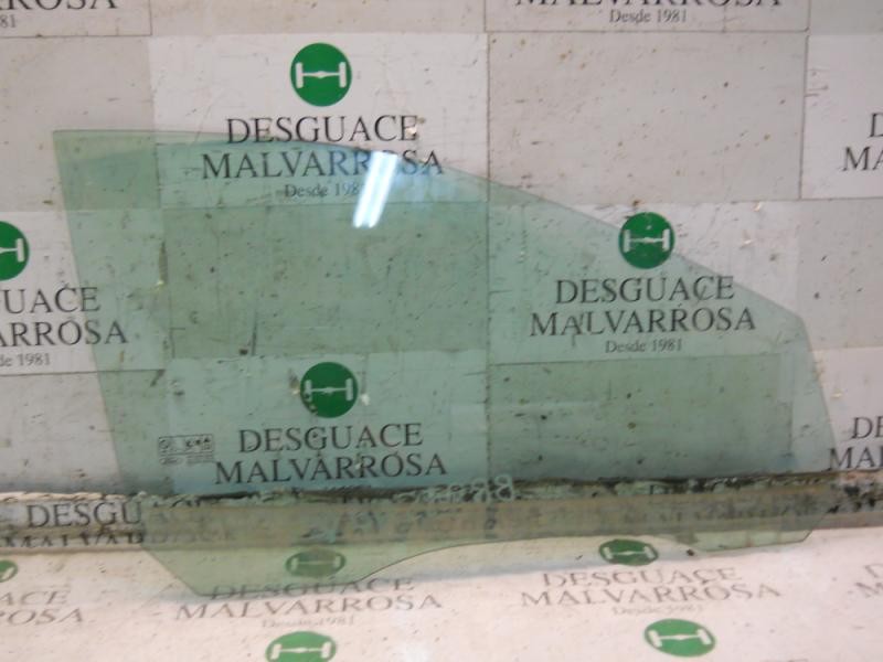 Recambio de cristal puerta delantero derecho para ford focus berlina (cap) ghia referencia OEM IAM 1342622  