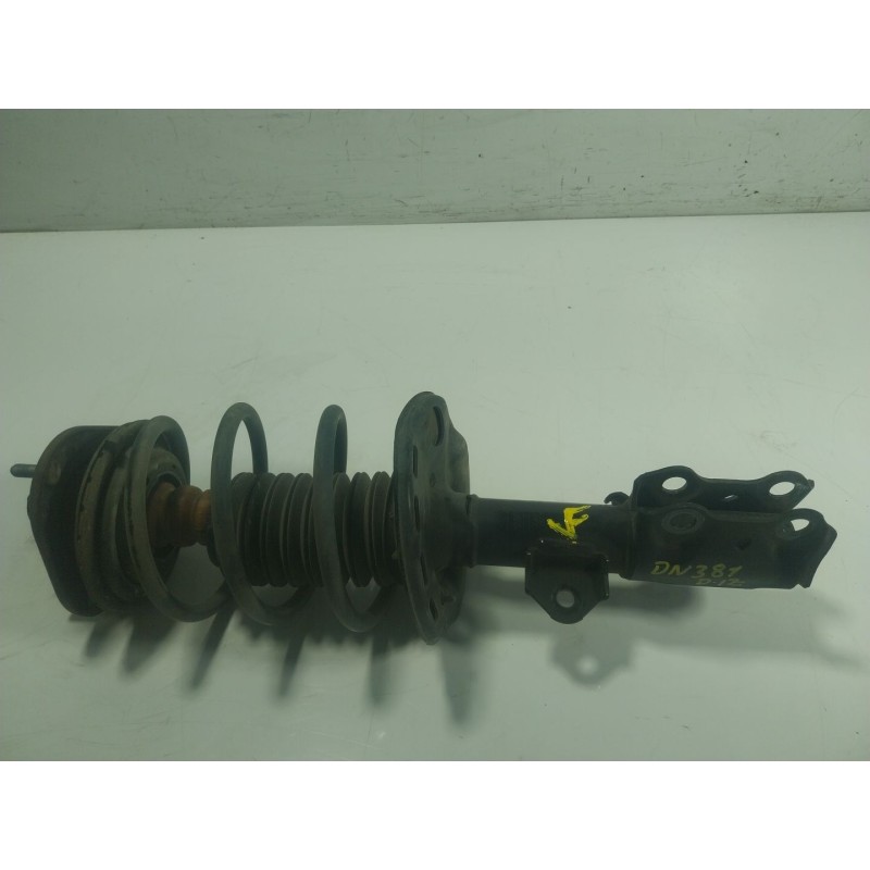 Recambio de amortiguador delantero izquierdo para toyota auris (_e18_) 1.8 hybrid (zwe186_) referencia OEM IAM  4852002E01 