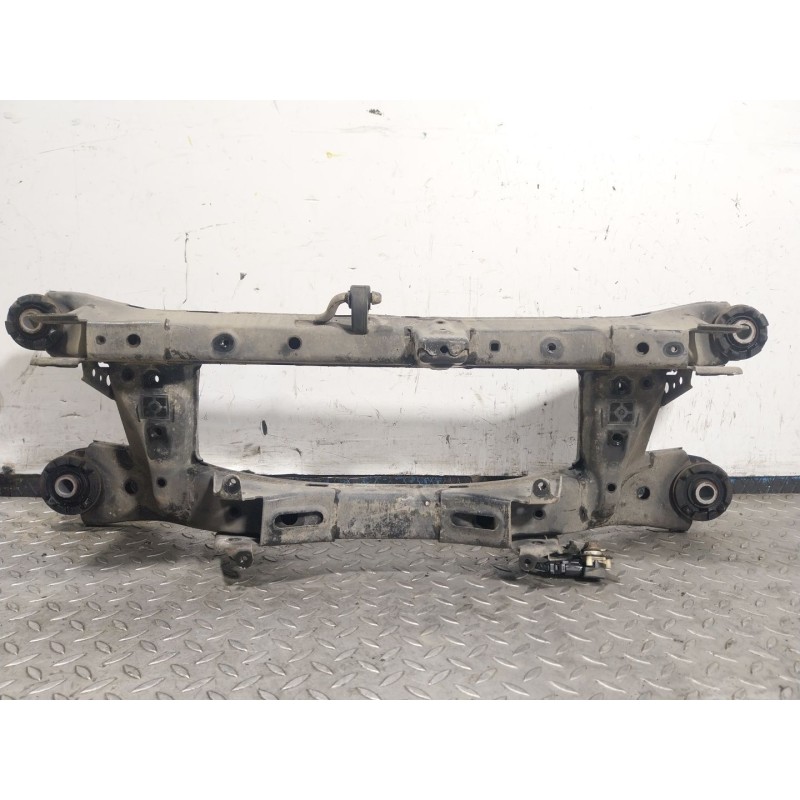 Recambio de puente trasero para toyota auris (_e18_) 1.8 hybrid (zwe186_) referencia OEM IAM 5120602051  