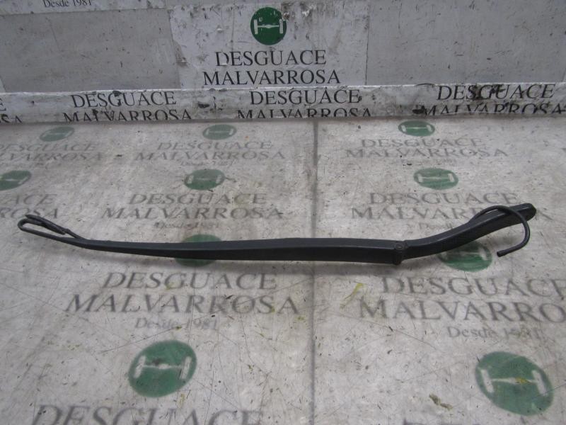 Recambio de brazo limpia delantero derecho para lancia phedra (180) 2.2 jtd 16v emblema referencia OEM IAM   
