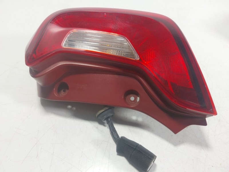 Recambio de piloto trasero derecho para kia picanto iii (ja) 1.0 lpg referencia OEM IAM 92402G6000  