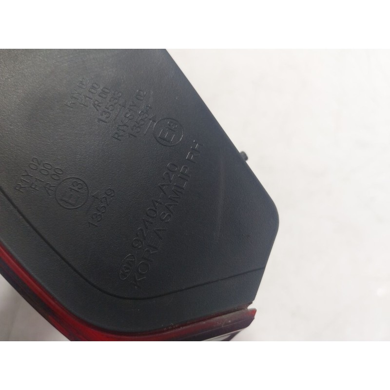 Recambio de piloto trasero derecho interior para kia cee´d (jd) 1.4 crdi 90 referencia OEM IAM 92404A2000 92404A20 