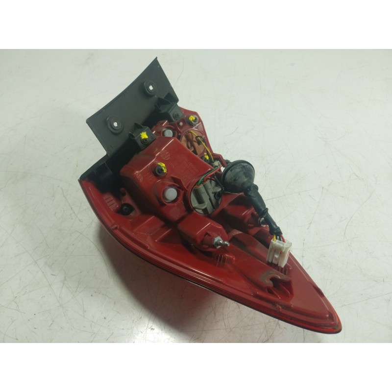 Recambio de piloto trasero derecho para kia cee´d (jd) 1.4 crdi 90 referencia OEM IAM 92402A2000 92402A20 