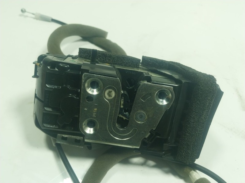 Recambio de cerradura puerta trasera izquierda para renault kadjar (ha_, hl_) 1.3 tce 140 referencia OEM IAM 825014EA2A  