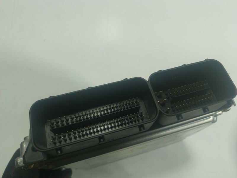 Recambio de centralita motor uce para bmw 1 coupé (e82) 118 d referencia OEM IAM  951816701 