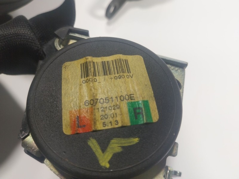 Recambio de cinturon seguridad trasero izquierdo para bmw 1 coupé (e82) 118 d referencia OEM IAM  607051100E 