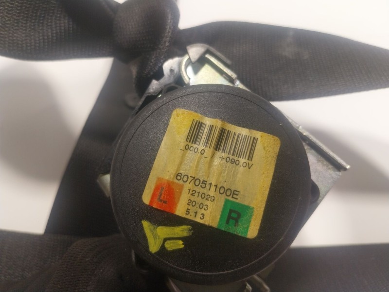 Recambio de cinturon seguridad trasero derecho para bmw 1 coupé (e82) 118 d referencia OEM IAM  607051100E 