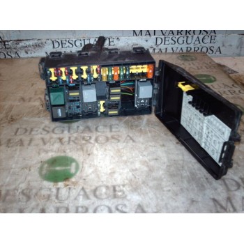 CAJA RELES / FUSIBLES 