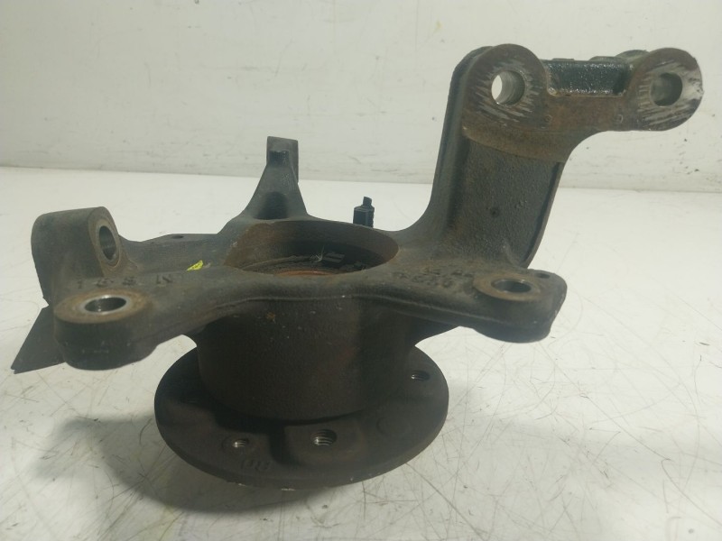 Recambio de mangueta delantera izquierda para renault scénic iii (jz0/1_) 1.2 tce referencia OEM IAM   