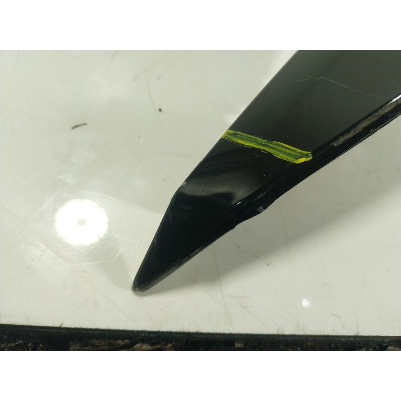 Recambio de aleta delantera izquierda para citroën c4 picasso ii 1.6 bluehdi 100 referencia OEM IAM   