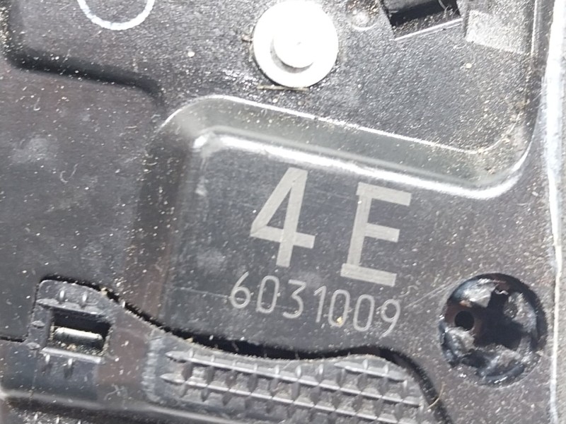 Recambio de cerradura puerta trasera derecha para lexus ct (zwa10_) 200h (zwa10_) referencia OEM IAM  6031009 
