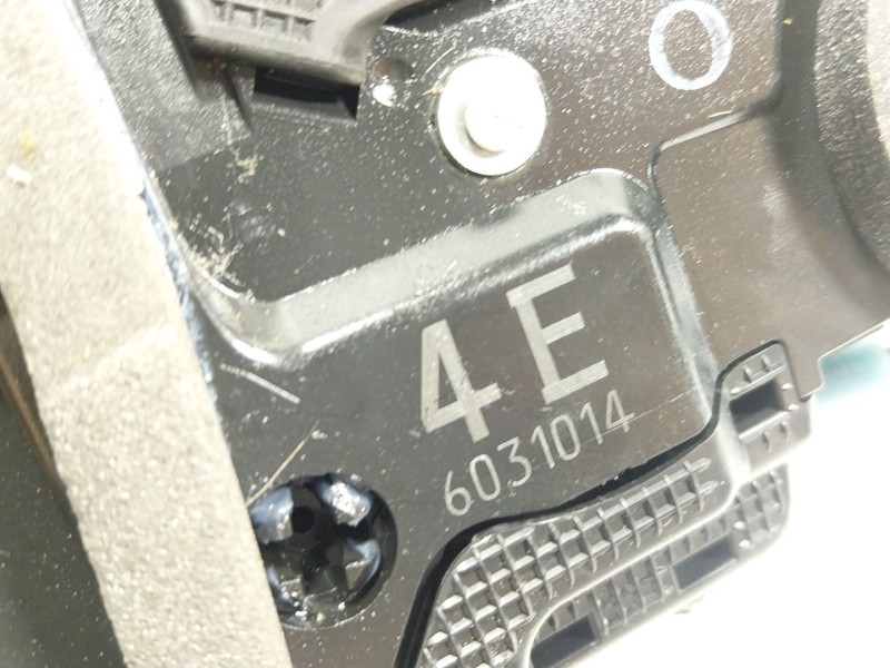 Recambio de cerradura puerta trasera izquierda para lexus ct (zwa10_) 200h (zwa10_) referencia OEM IAM  6031014 