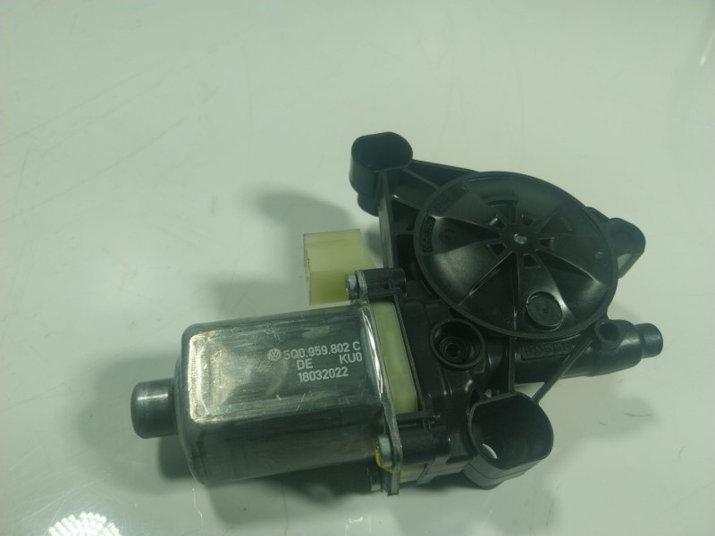 Recambio de motor elevalunas delantero izquierdo para audi q2 (gab, gag) 35 tfsi referencia OEM IAM  5Q0959802C 