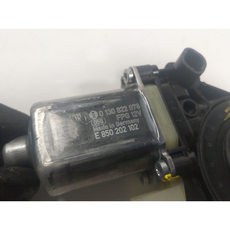 Recambio de motor elevalunas delantero izquierdo para audi q2 (gab, gag) 35 tfsi referencia OEM IAM  5Q0959802C 