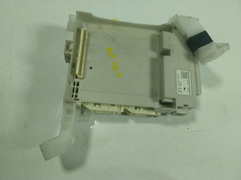 Recambio de caja reles / fusibles para lexus ct (zwa10_) 200h (zwa10_) referencia OEM IAM  8273076030 