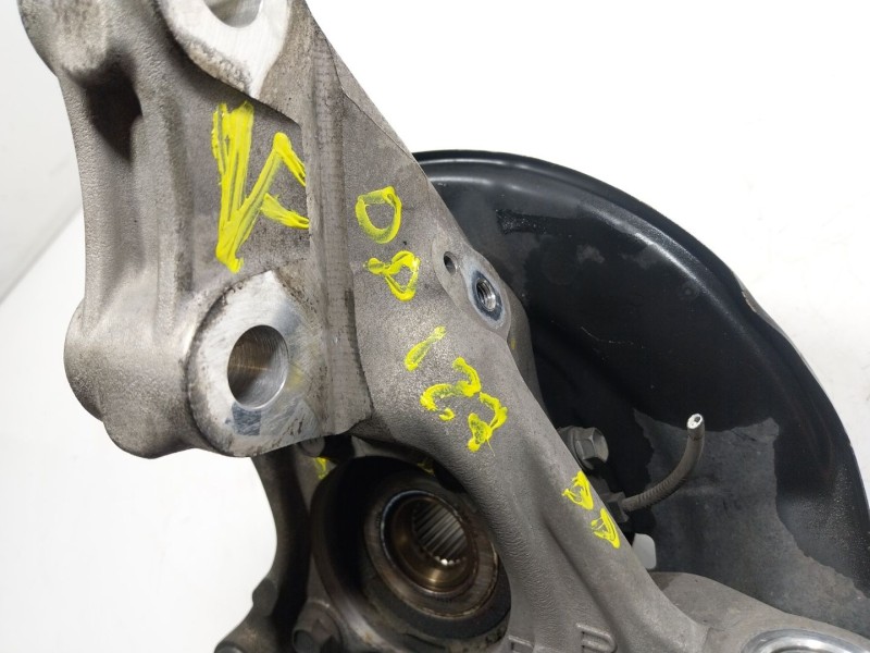 Recambio de mangueta delantera derecha para lexus ct (zwa10_) 200h (zwa10_) referencia OEM IAM   